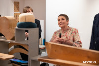 Что спрятано «Между строчками» одежды: в Туле открылась выставка о моде 80-90-х, Фото: 57