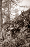 Боснийские солдаты постановочно изображают сцену пленения русских воинов., Фото: 7