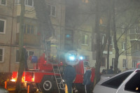 Серьезный пожар на ул. Кутузова в Туле: спасены более 30 человек, Фото: 3