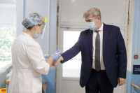 Министр здравоохранения Тульской области и глава Роспотребнадзора привились от гриппа, Фото: 4