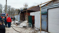 На ул. Калинина загорелся частный дом, Фото: 4