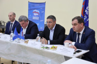 Алексей Эрк и Илья Беспалов обсудили с жителями Заречья благоустройство нового сквера, Фото: 4