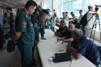 МЧС встречает беженцев в Домодедово. 9.07.2014, Фото: 11