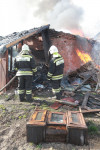 На Калужском шоссе загорелся жилой дом, Фото: 12