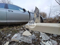  В Туле Mercedes повалил фонарный столб, Фото: 9