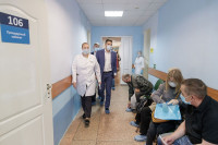 Министр здравоохранения Тульской области и глава Роспотребнадзора привились от гриппа, Фото: 8