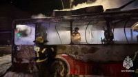 В Туле на улице Болдина спасатели потушили горящий троллейбус, Фото: 2
