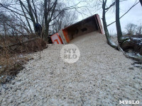 В Туле КамАЗ упал с моста, Фото: 14