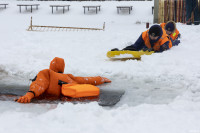 Человек повалился под лед: как спасти?, Фото: 20