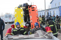В Туле сотрудники МЧС соревновались в умении спасать пострадавших в ДТП, Фото: 17