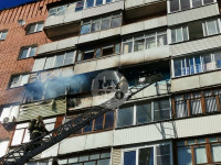 На ул. Ложевой в Туле загорелась квартира, Фото: 4