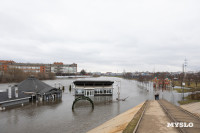 Упа в Туле затопила детскую площадку и кафе на Пролетарской набережной, Фото: 3
