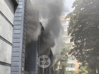 Из магазина «Шопоголик» на Красноармейском проспекте снова повалил дым, Фото: 2