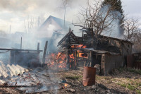 На Калужском шоссе загорелся жилой дом, Фото: 8