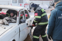 В Туле сотрудники МЧС соревновались в умении спасать пострадавших в ДТП, Фото: 13