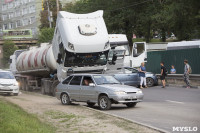 В Туле на Калужском шоссе столкнулись фура и легковушка, Фото: 5