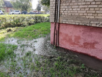В Пролетарском районе Тулы затопило улицы и дворы: вода хлещет из колодцев, Фото: 24