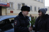 Полицейские поздравили автоледи с 8 Марта, Фото: 16