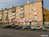 На улице Металлургов в Туле запретили остановку и стоянку, Фото: 4