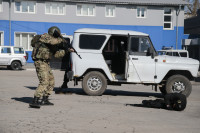 В Туле штурмовая группа ОМОН задержала условных вооруженных преступников, Фото: 20