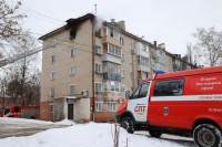 В пятиэтажке на ул. Галкина в Туле загорелась квартира, Фото: 3