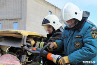 Спасатели отработали навыки спасения пострадавших в ДТП, Фото: 4