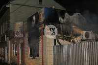 В центре Тулы рано утром сгорело кафе, Фото: 3