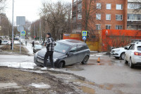В Пролетарском районе Opel колесом провалился в дорожную яму, Фото: 7