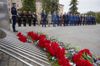 Москалькова и Федорищев возложили цветы на площади Победы в Туле, Фото: 5
