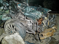На выезде из Тулы BMW влетел в фуру: один человек погиб, Фото: 3