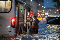 Ночной потоп в центре Тулы: Лейтейзена, Фото: 45