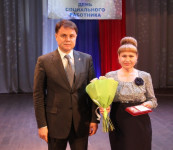 Владимир Груздев поздравил тульских соцработников с профессиональным праздником, Фото: 4