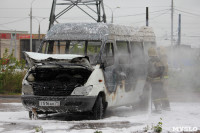 В Туле сгорел микроавтобус, Фото: 1