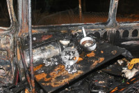В Туле бездомный заживо сгорел в машине, в которой жил, Фото: 6