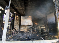 На ул. Баженова в Туле крупный пожар уничтожил жилой дом, Фото: 6