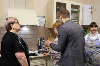 Депутаты облдумы посетили учебно-тренировочный дом для людей с ограниченными возможностями здоровья, Фото: 3