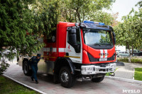 Пожарные эвакуировали людей из здания УМВД России по Тульской области, Фото: 55