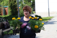Депутаты облдумы и члены Молодежного парламента посадили цветы, Фото: 25