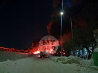 Крупный пожар в ангаре на Комбайновом заводе в Туле: фоторепортаж, Фото: 4