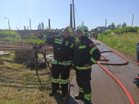 Крупный пожар на предприятии: в Узловой с огнем на АО «Пластик» борются 72 человека, Фото: 2
