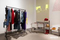 Что спрятано «Между строчками» одежды: в Туле открылась выставка о моде 80-90-х, Фото: 53