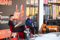 В День города в тульской «Октаве» устроили выставку легендарных авто, Фото: 212