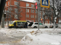 На ул. Кирова в Туле серьезная пробка из-за ДТП с Audi Q5, Фото: 4