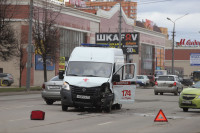 В Туле на проспекте Ленина произошло ДТП со скорой, Фото: 2