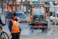 Смыть грязь и пыль: на улицах Тулы началась весенняя уборка, Фото: 24