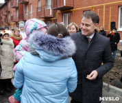 Губернатор Владимир Груздев вручил ключи от квартир новоселам в Узловском районе, Фото: 6