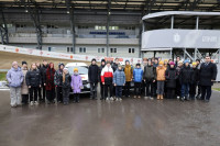 Илья Беспалов передал два автомобиля воспитанникам и тренерам СШ «Велосипедный спорт», Фото: 3