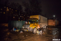 Жители забросали фуру мусором, Фото: 6