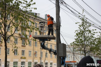 Над деревьями на проспекте Ленина начали поднимать провода, Фото: 6