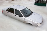 Машина вмерзла в лед, Фото: 1